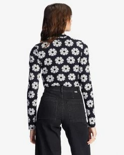 Billabong Daisy Days Cropped Bodycon Long Sleeve Top BLACK 10 Billabong Daisy Days Cropped Bodycon Long Sleeve Top BLACK -billabong shop abjkt00458 billabongw blk bck1
